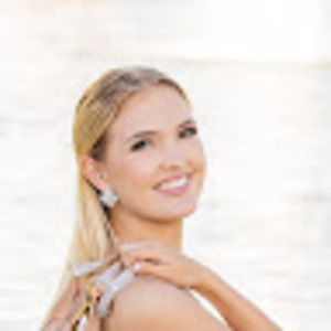 Meet your Posher, Lily